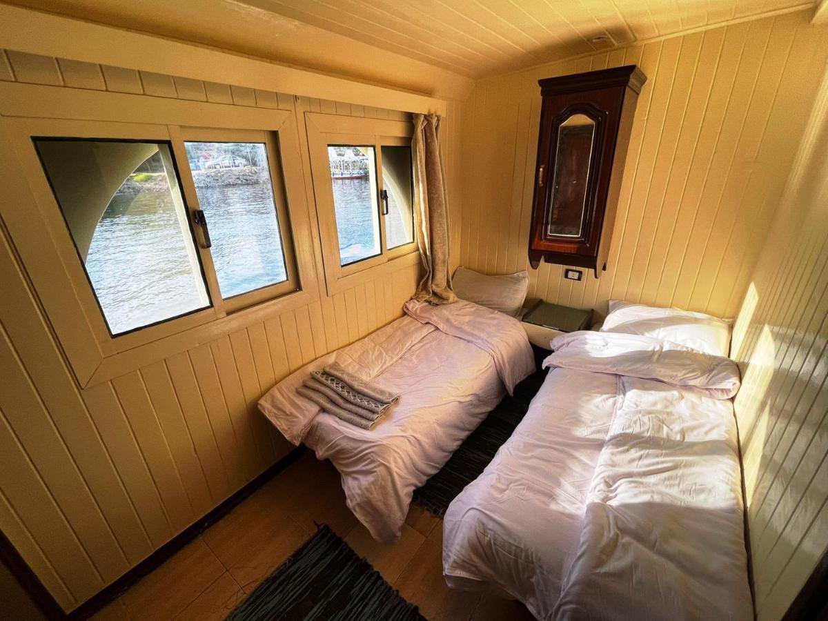 Floating Hotel- Happy Nile Boat Luxor Exterior photo