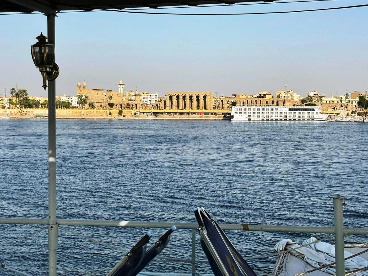 Floating Hotel- Happy Nile Boat Luxor Exterior photo
